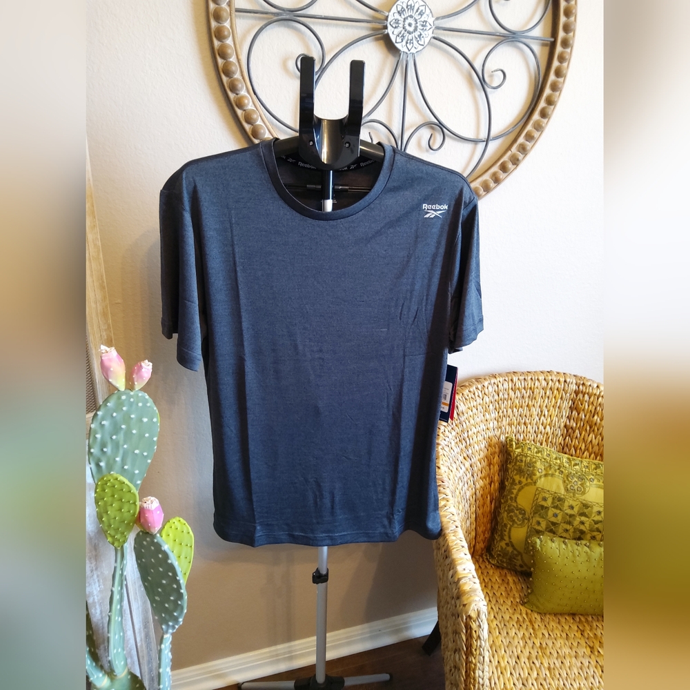 Reebok Men's Charcoal Tee - Picture 1 of 4